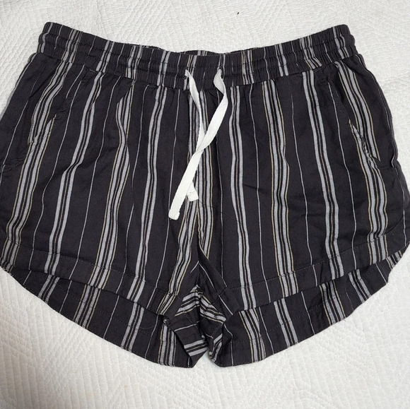 Billabong shorts - Picture 1 of 14